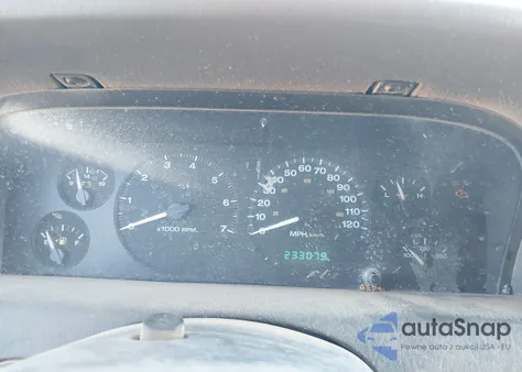 2002 Jeep Grand Cherokee Laredo from USA, damaged, VIN 1J4GX48S22C143518